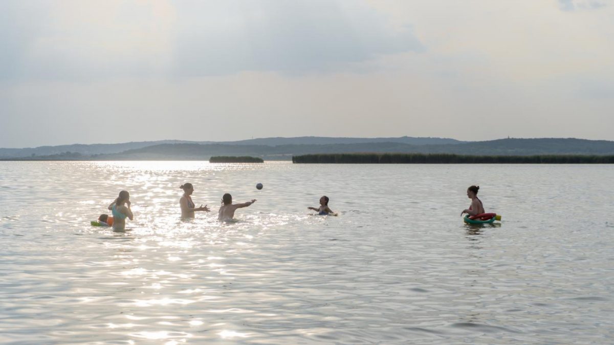 tóparti ingatlanok strand