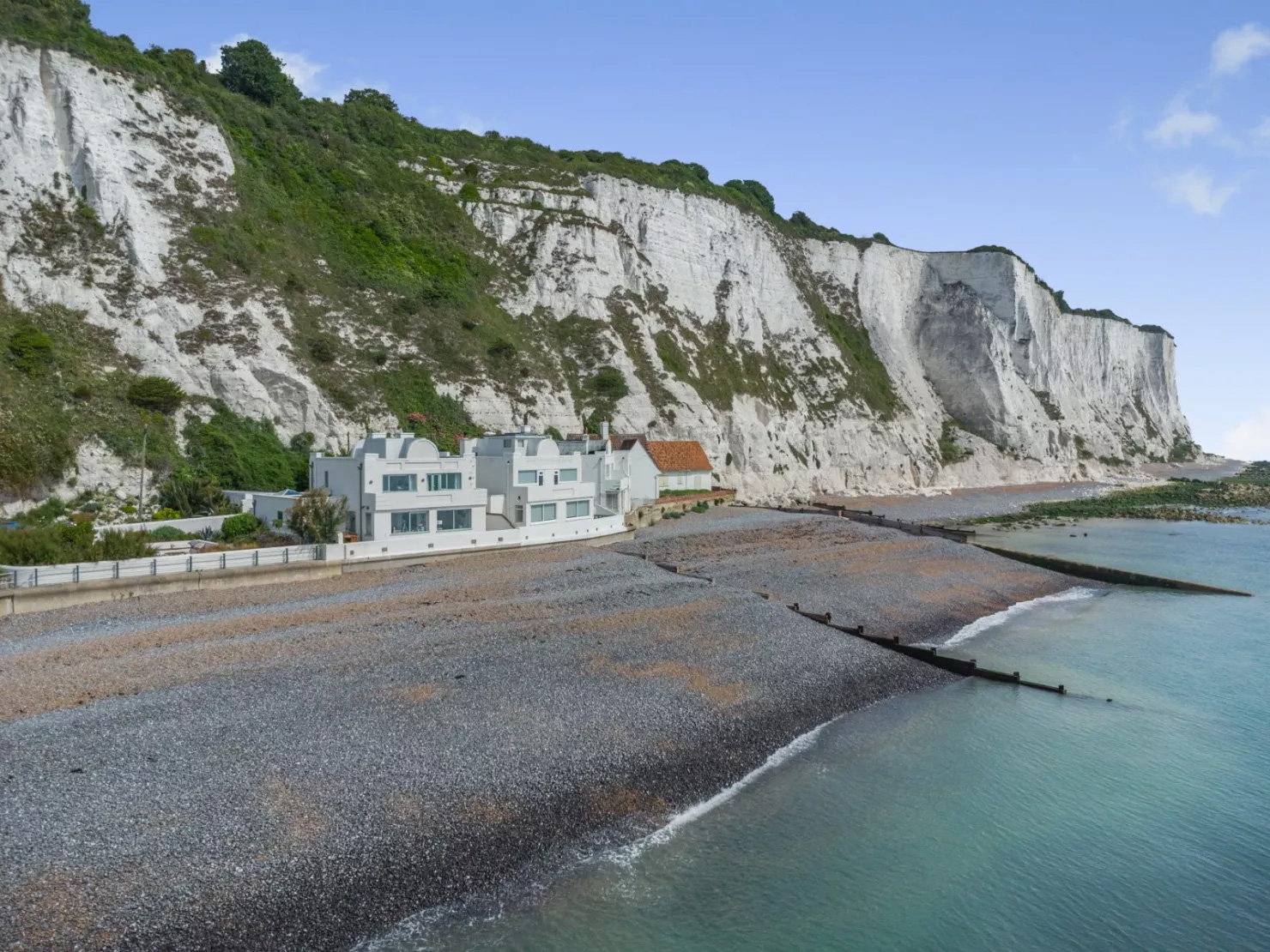 James Bond, dover